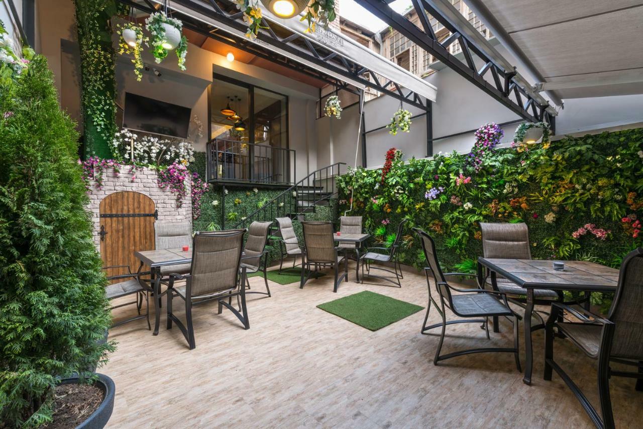 Veranova Hotel Tbilisi Exterior foto